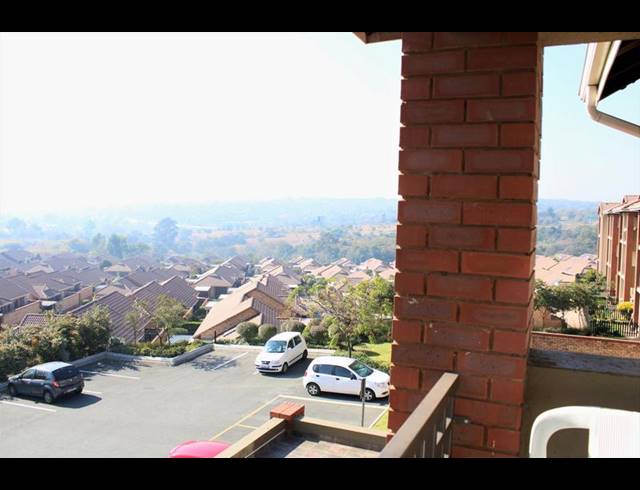 1 BEDROOM APARTMENT FOR SALE IN OLIVEDALE